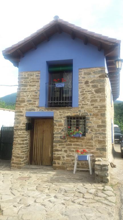 La Casa Azul Guest House Yosa de Sobremonte Eksteriør bilde